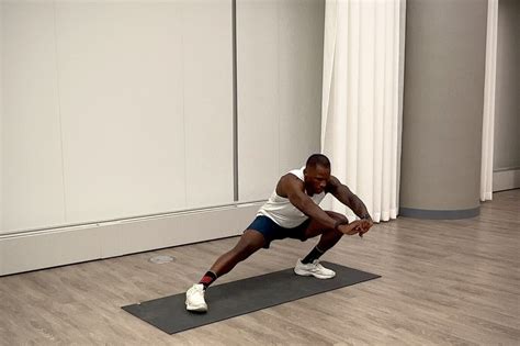 5 Hip Mobility Exercises to Improve Your Running Mechanics