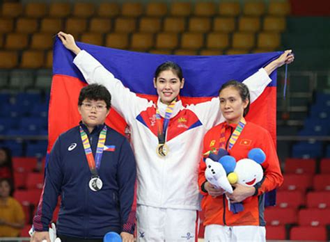 Cận cảnh vòng một bốc lửa của hot girl taekwondo xinh nhất Campuchia Sao thể thao Việt Giải Trí