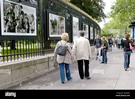 Environ 20 Photographes Comme Willy Ronis James Nachtwey Sébastien