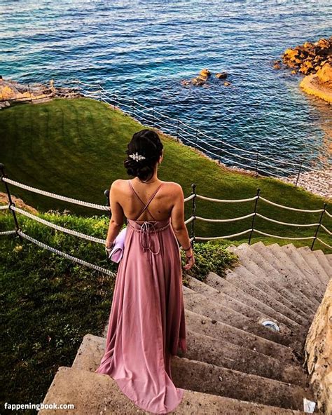 Paola Arena U Nude OnlyFans Leaks Fappening FappeningBook