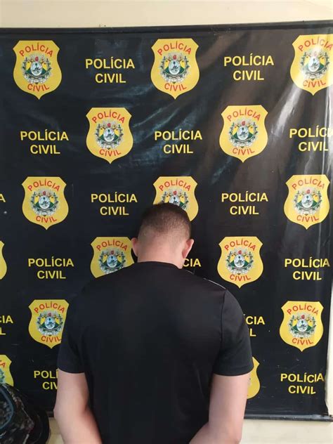 Pol Cia Civil Prende Quinto Acusado De Atirar Para O Alto Durante