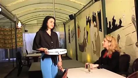 Troie Giovani Vs Troie Mature Episode XHamster