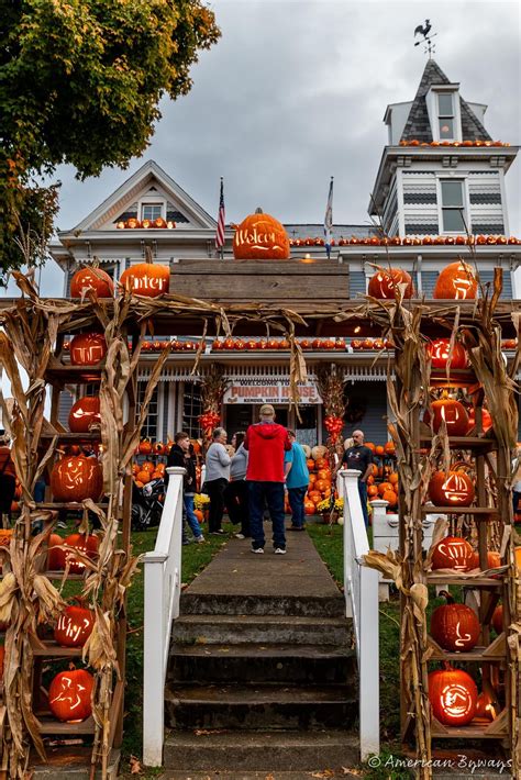 The Pumpkin House of Kenova : r/WestVirginia