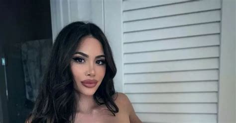 Bikini Streamer Claims She S Too Hot For Twitch After Being Hit With Two Bans In A Month