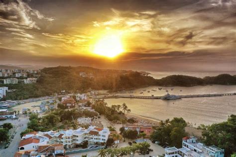 Huatulco Con Sus Hermosos Atardeceres En Temporada De Invierno Nss Oaxaca