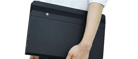 Анонсирован портативный монитор для PlayStation 4 | GameMAG
