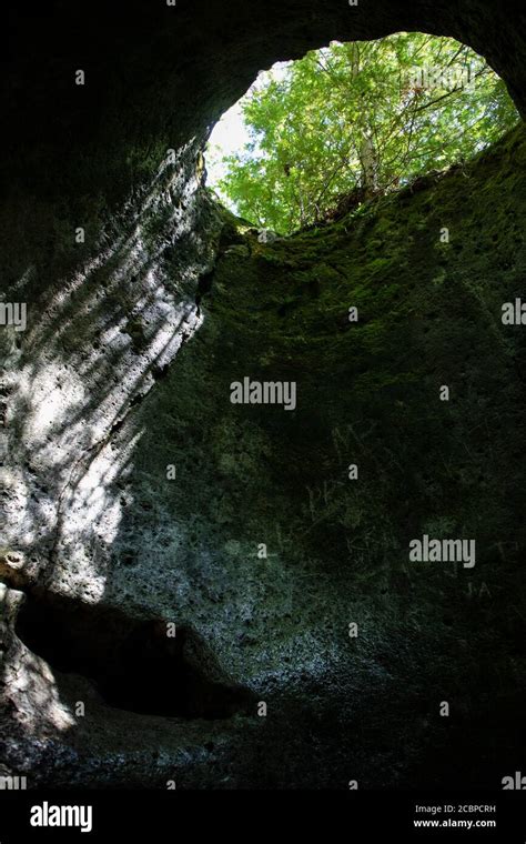 Dolomite rock hi-res stock photography and images - Alamy