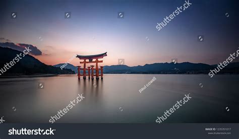 7,068 Torii Gate Miyajima Images, Stock Photos & Vectors | Shutterstock