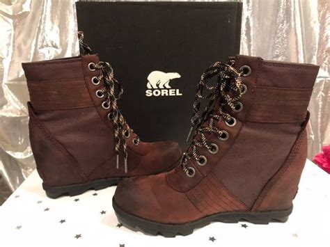 Here Are A Pair Of Barely Worn Sorel Lexie Wedge Boots In Cattail A