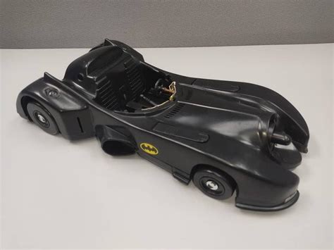 TOY BIZ 1989 BATMAN - BATMOBILE MICHAEL KEATON, Hobbies & Toys ...