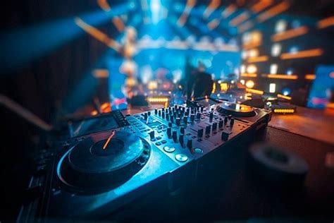 Fondos De Dj Fotos Y Imágenes De Descarga Gratis Pngtree