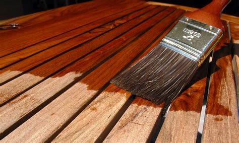 Як вибрати антисептик для захисту дерева?