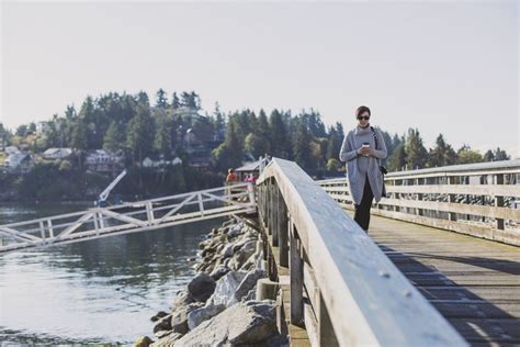 Gibsons Landing Sunshine Coast Tourism Chris Thorn Photography