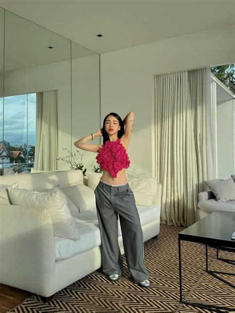 Ái nữ nhà Minh Nhựa diện bikini ở Thái Lan vòng eo con kiến khiến bao người mê