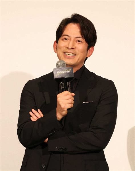 映画最後まで行く 完成披露舞台あいさつ舞台あいさつに臨んだ岡田准一撮影西海健太郎 スポニチ Sponichi Annex 芸能