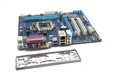 Gigabyte GA-H61M-S2PV LGA1155 használt alaplap Intel H61 2.