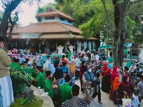 Tradisi Nyadran Jelang Ramadhan Di Makam Jabal Kaliwungu Radio Swara