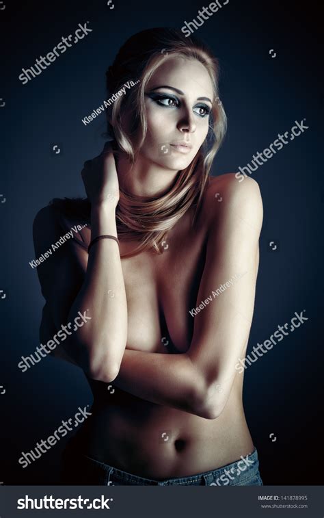 Portrait Attractive Naked Woman Posing Studio Stock Photo 141878995 Shutterstock