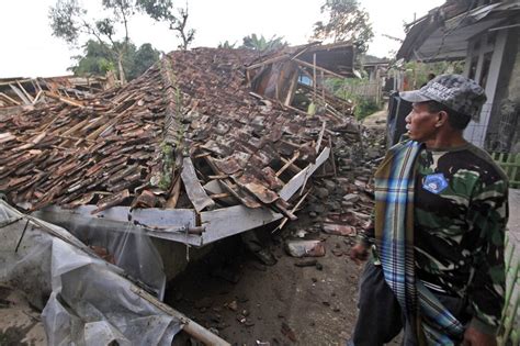 【不斷更新】印尼強震增至268死 醫院搶搭帳篷救治傷患 上報 國際