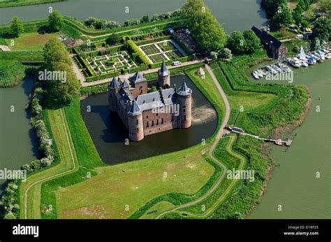 Muiderslot castle Stock Photo - Alamy