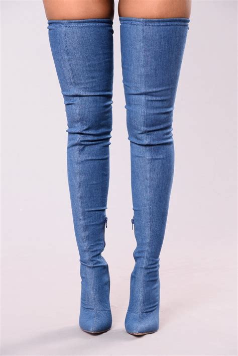 Jennifer Lopez Denim Boots Versace 2018 | PS Fashion