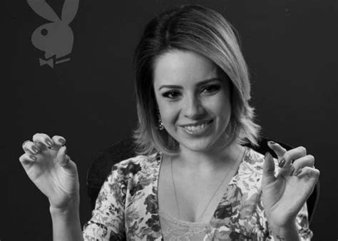 A Evolução da Espécie Declaração de Sandy sobre sexo anal vira assunto do momento no Twitter