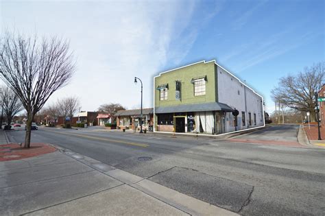 N Main St Kernersville Nc Retail Property For Lease On