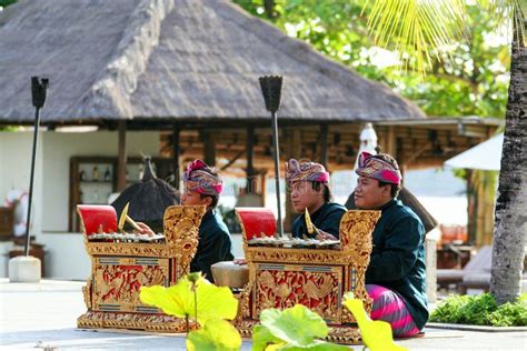 Indonesian People In National Clothes On Religious Ceremony Editorial