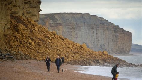 Jurassic Coast Cliff Fall At West Bay Cuts Off Section Of Beach Bbc News