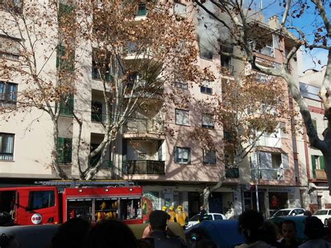 Desalojan Un Edificio De La Calle Eusebio Estada De Palma Al Declararse