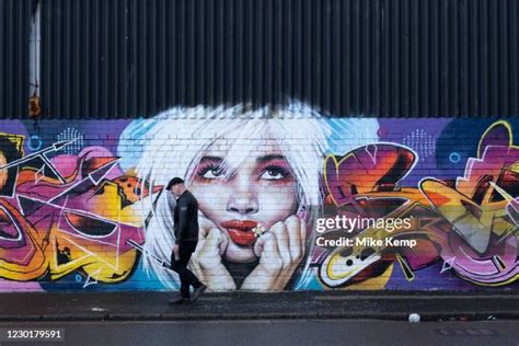 Birmingham Street Art Photos and Premium High Res Pictures - Getty Images