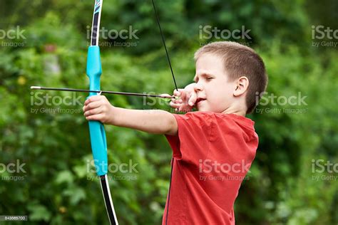 활과 화살을 가진 작은 궁수 양궁에 대한 스톡 사진 및 기타 이미지 양궁 아이 활 활과 화살 Istock