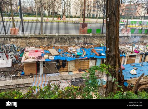 Paris France Immigrants Camps Migrants Rom Camp Old Train Tracks