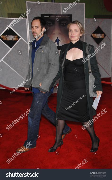 Julie Delpy Marc Streitenfeld Los Angeles Stock Photo 94684759 ...