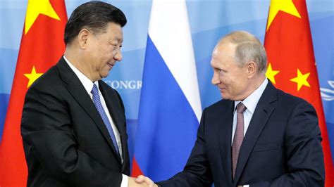 Chinese President Xi Reist Voor Het Eerst Naar Rusland Sinds Inval In