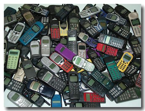The Best 8 Flip Phones on the Market | TurboFuture