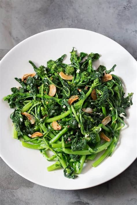 Can You Eat The Leaves Of Broccoli Rabe Broccoli Walls