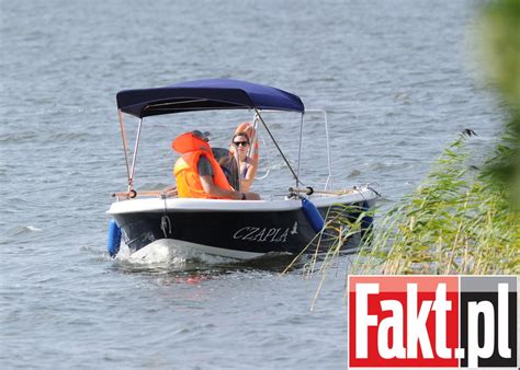 Aleksandra Kwa Niewska I Kasia Tusk Na Pla Y W Kostiumach K Pielowych Bikini