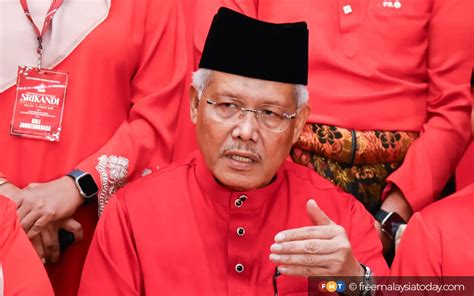 umno stalwart  bersatu     sack fmt