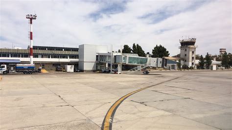 El Aeropuerto De Comodoro Rivadavia Tiene La Primera Terminal Sustentable Del País Infobae