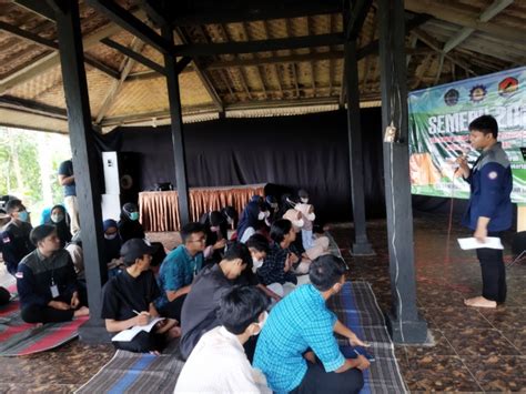 MAHASISWA PENDIDIKAN SEJARAH UMP ADAKAN MAKRAB SEMERU DI AKP