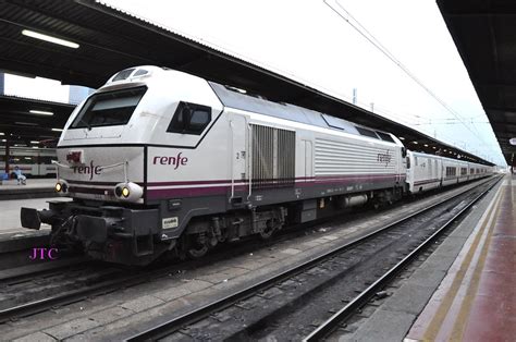 Madridch La Locomotora Con Una Rama Flickr