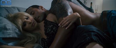 Sarah Michelle Gellar Nude Pictures Photos Playboy Naked Topless Fappening