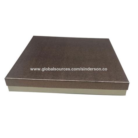 Luxury Metallic Rigid Cardboard Gift Box Scratching Surface Customize