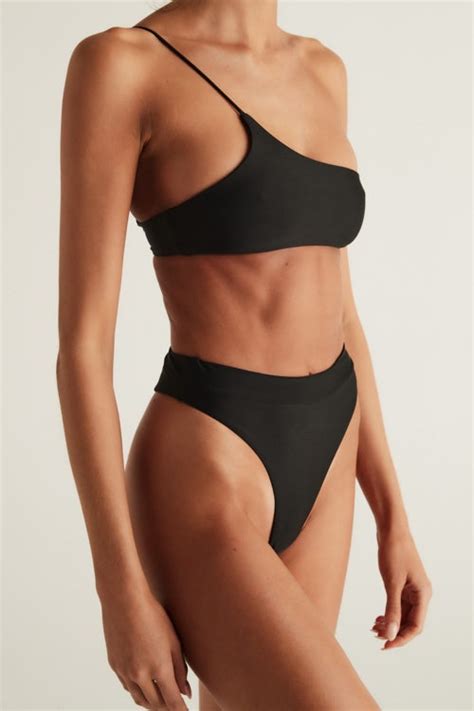 The High Waist Bikini Style Guide