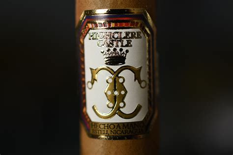 Foundation Cigars Highclere Castle - Cigar Reviews | Beer Pairings | Casas Fumando