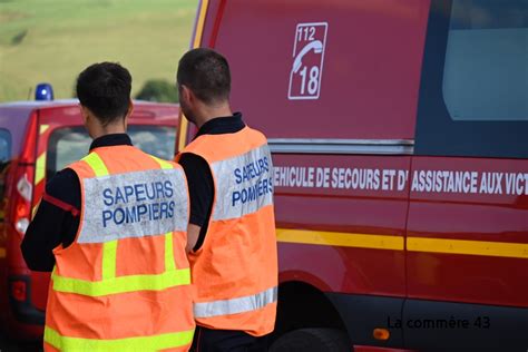 Saint Romain Lachalm un cyclomoteur coupe un poteau téléphonique dans