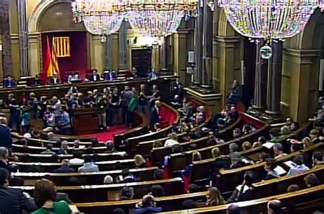 El Parlamento Catalán Aprueba La Resolución Para Proclamar La Independencia