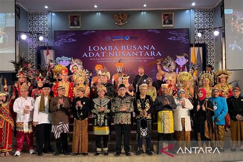 Uns Lestarikan Budaya Lewat Lomba Busana Adat Antara News