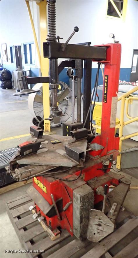 Corghi A Rim Clamp Tire Machine In Wichita Ks Item Ik Sold